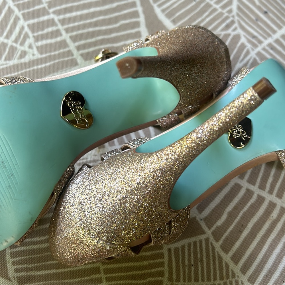Betsy Johnson Champagne Rose Gold Sparkle Heels Size 6.5 t-strap glitter - Picture 7 of 8